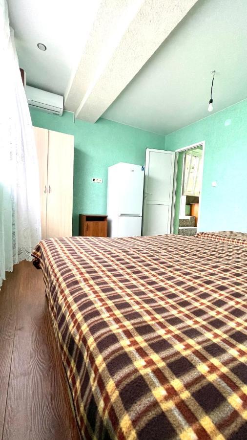 Guesthouse On Sovhoznaya 18 Gagra Buitenkant foto